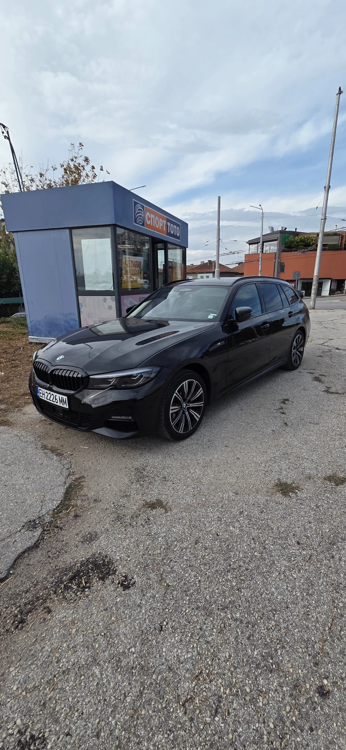 BMW 320 Bmw 320d М sport X-drive, снимка 17 - Автомобили и джипове - 56337747