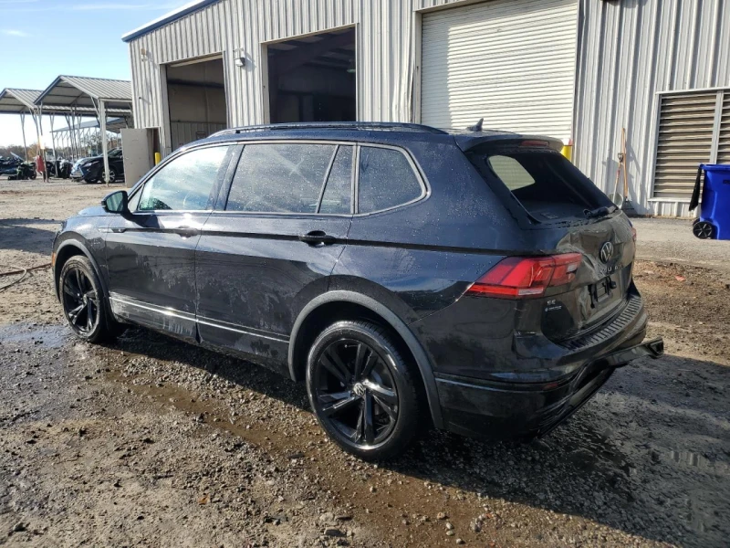 VW Tiguan R-LINE BLACK* Pano* Dig.Tablo* Keyless* , снимка 2 - Автомобили и джипове - 48694688