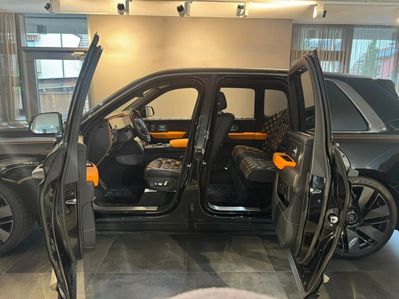 Rolls-Royce Cullinan SERIES II/FACELIFT/SHOOTING STAR/BESPOKE/, снимка 7 - Автомобили и джипове - 51603690