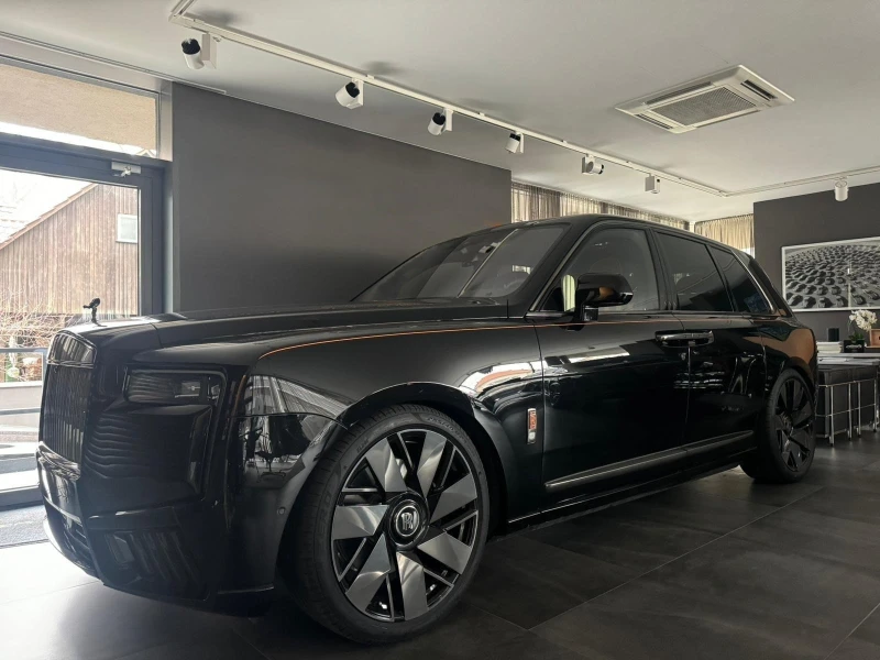 Rolls-Royce Cullinan SERIES II/FACELIFT/SHOOTING STAR/BESPOKE/, снимка 3 - Автомобили и джипове - 51603690