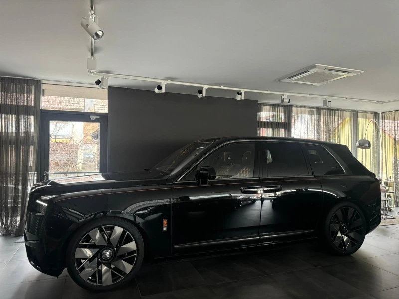 Rolls-Royce Cullinan SERIES II/FACELIFT/SHOOTING STAR/BESPOKE/, снимка 4 - Автомобили и джипове - 51603690