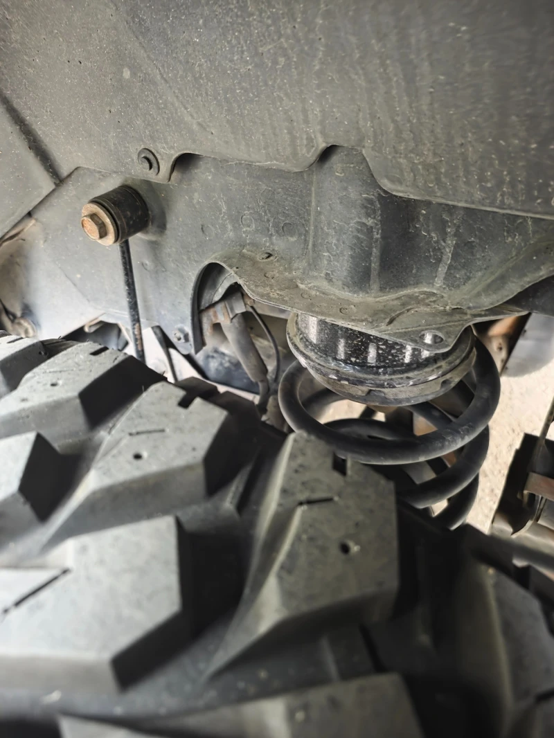 Jeep Commander Hemi, снимка 5 - Автомобили и джипове - 52335343