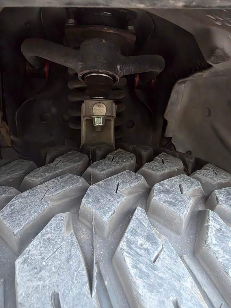 Jeep Commander Hemi, снимка 4 - Автомобили и джипове - 52335343