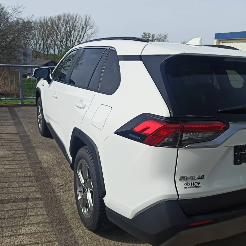 Toyota Rav4 2.5/hibrid, снимка 6 - Автомобили и джипове - 52352621