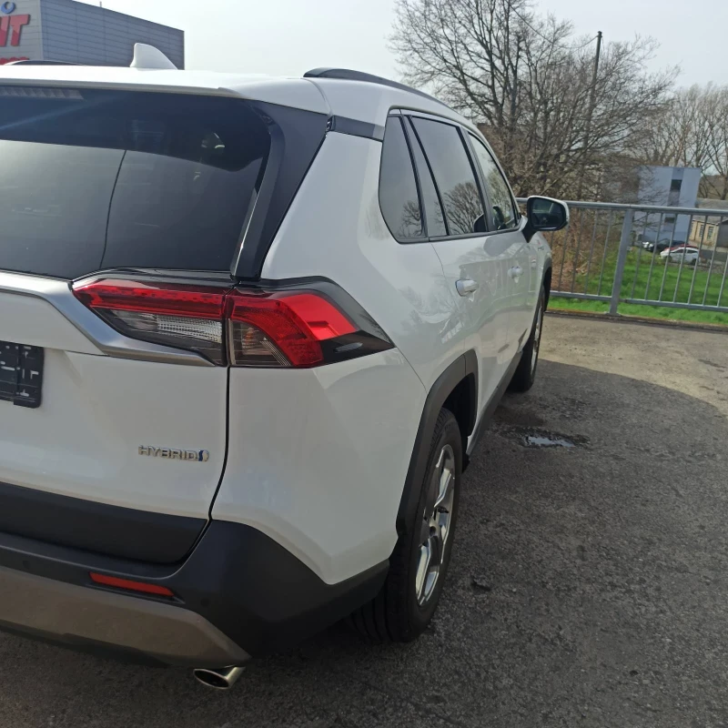 Toyota Rav4 2.5/hibrid, снимка 5 - Автомобили и джипове - 52352621