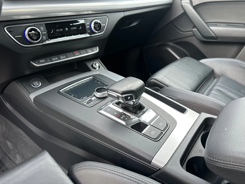 Audi Q5 2.0TDI Quattro S-Line Digital, снимка 11 - Автомобили и джипове - 52656932
