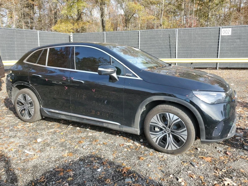 Mercedes-Benz EQE SUV 350* 4MATIC* ДИСТРОНИК* 360* BURMESTER* ОБДУХ, снимка 4 - Автомобили и джипове - 53385274