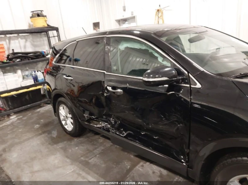 Kia Sorento 2.4l 2.4L Lx, снимка 6 - Автомобили и джипове - 53586661