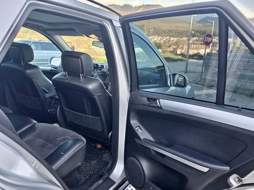 Mercedes-Benz ML 320  - изображение 8
