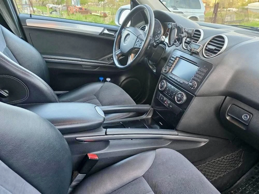 Mercedes-Benz ML 320  - изображение 6
