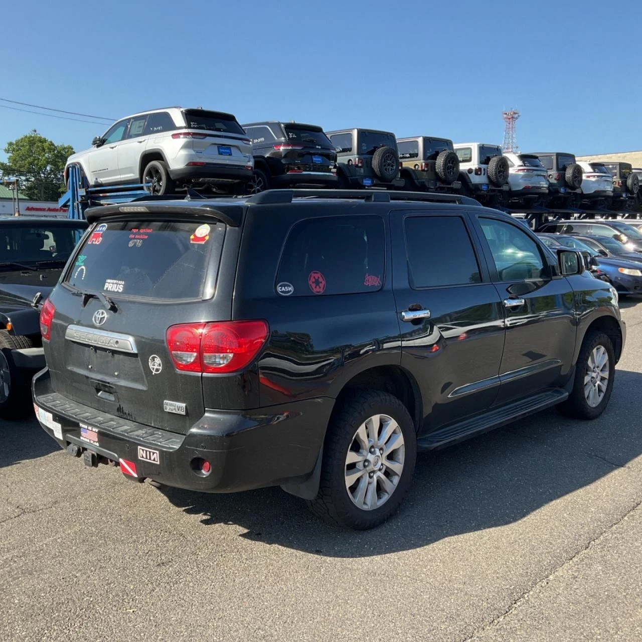 Toyota Sequoia 5.7/4x4/V8/Platinum/ЕДИН СОБСТВЕНИК/ОЧАКВАН ВНОС - изображение 3