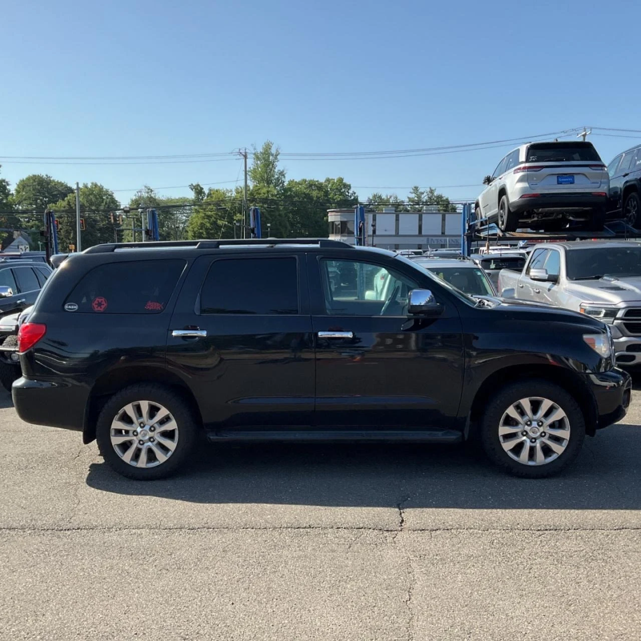 Toyota Sequoia 5.7/4x4/V8/Platinum/ЕДИН СОБСТВЕНИК/ОЧАКВАН ВНОС - изображение 10