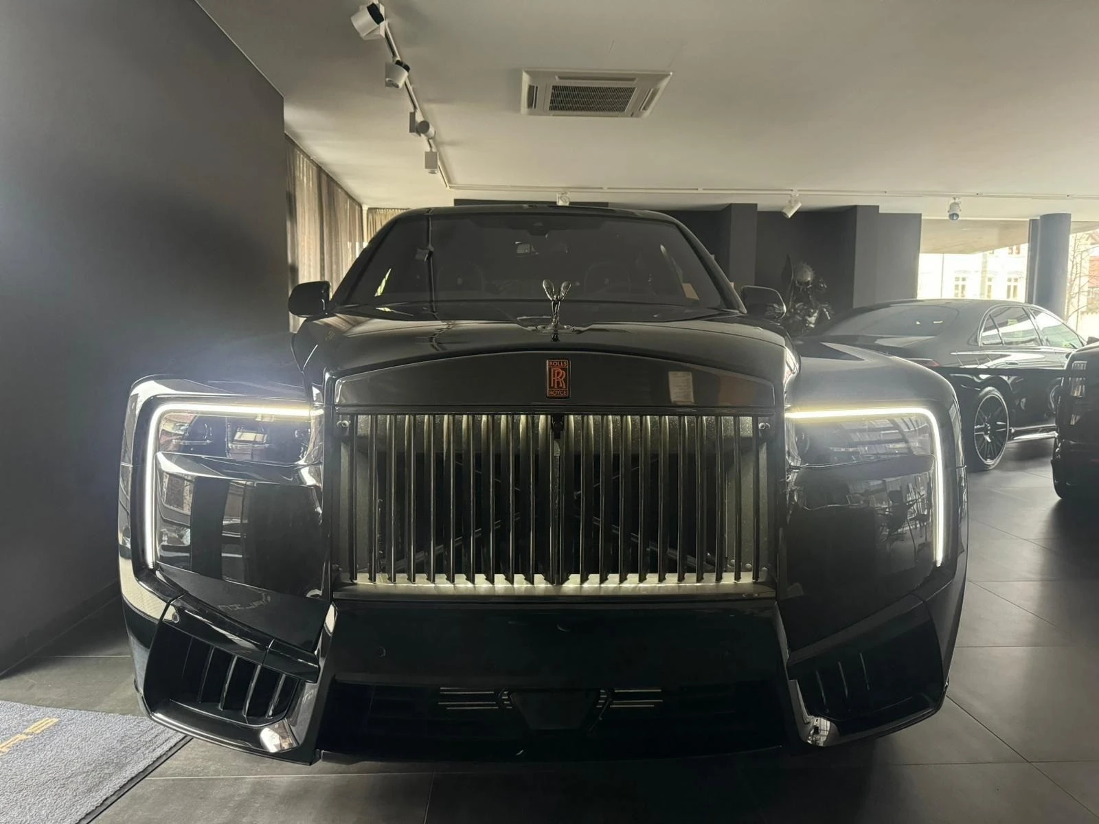 Rolls-Royce Cullinan SERIES II/FACELIFT/SHOOTING STAR/BESPOKE/ - изображение 2