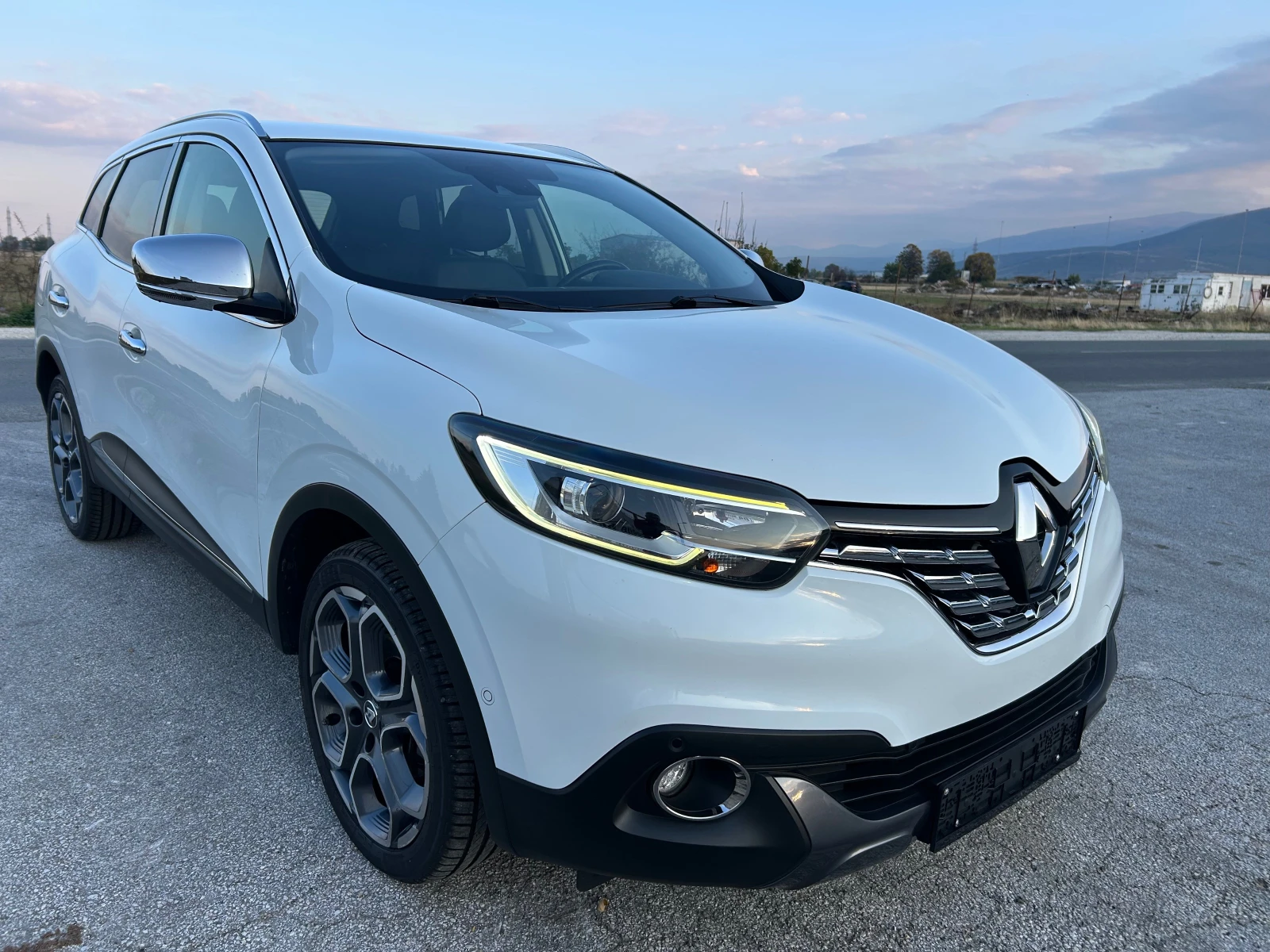 Renault Kadjar INITIALE PARIS 1.5 DCI - изображение 2