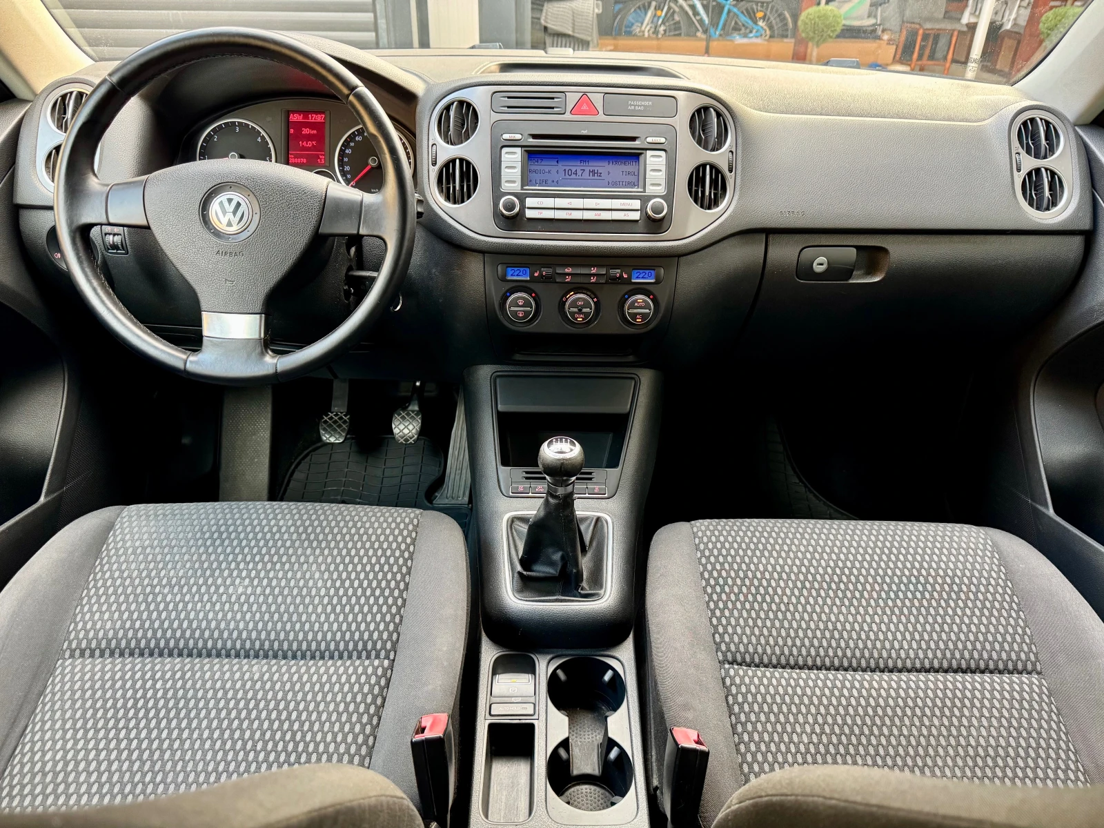 VW Tiguan 2.0TDi-4Motion - изображение 9