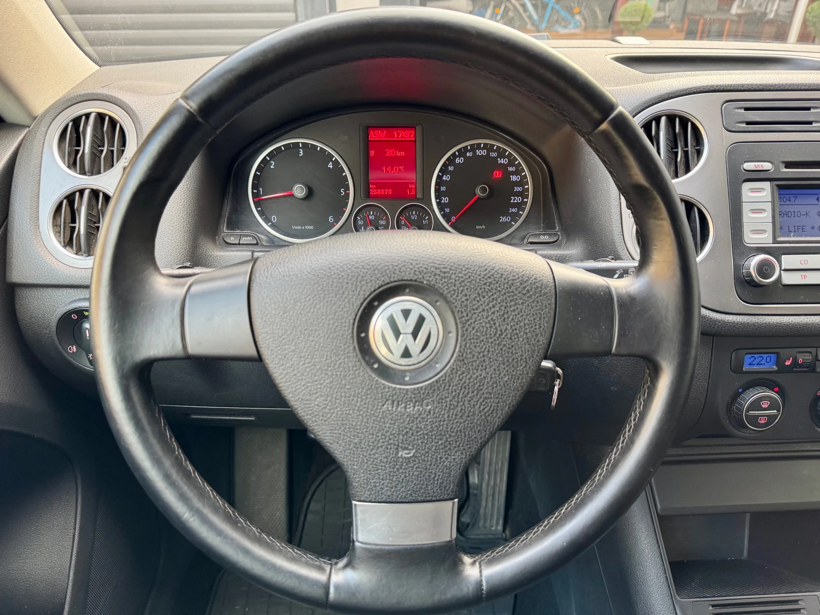 VW Tiguan 2.0TDi-4Motion - изображение 10