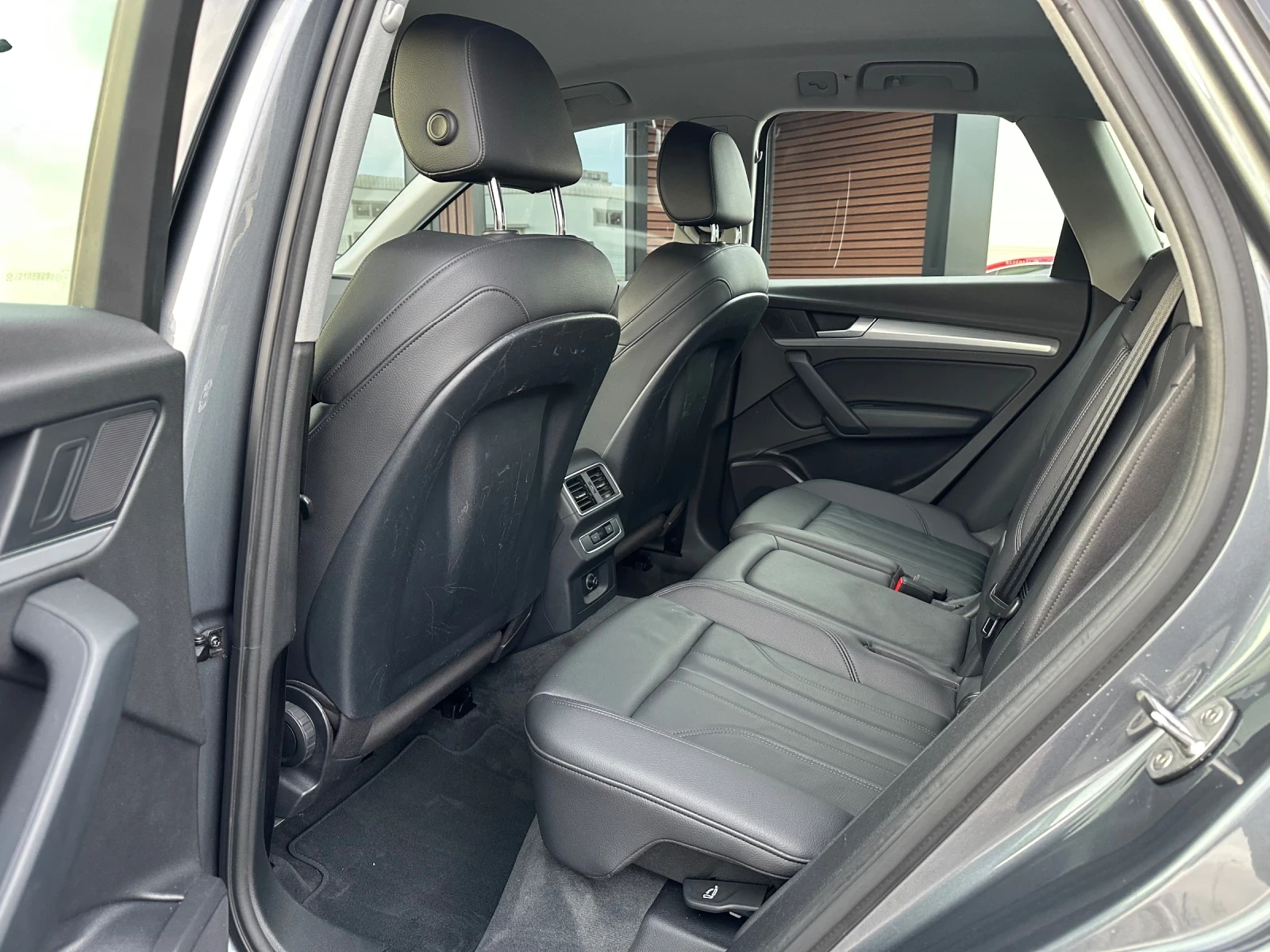 Audi Q5 2.0TDI Quattro S-Line Digital - изображение 8