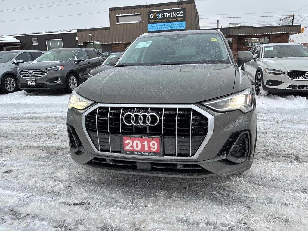 Audi Q3 * Technik * CARFAX * 360 * ПОДГРЕВИ * PANO - изображение 6