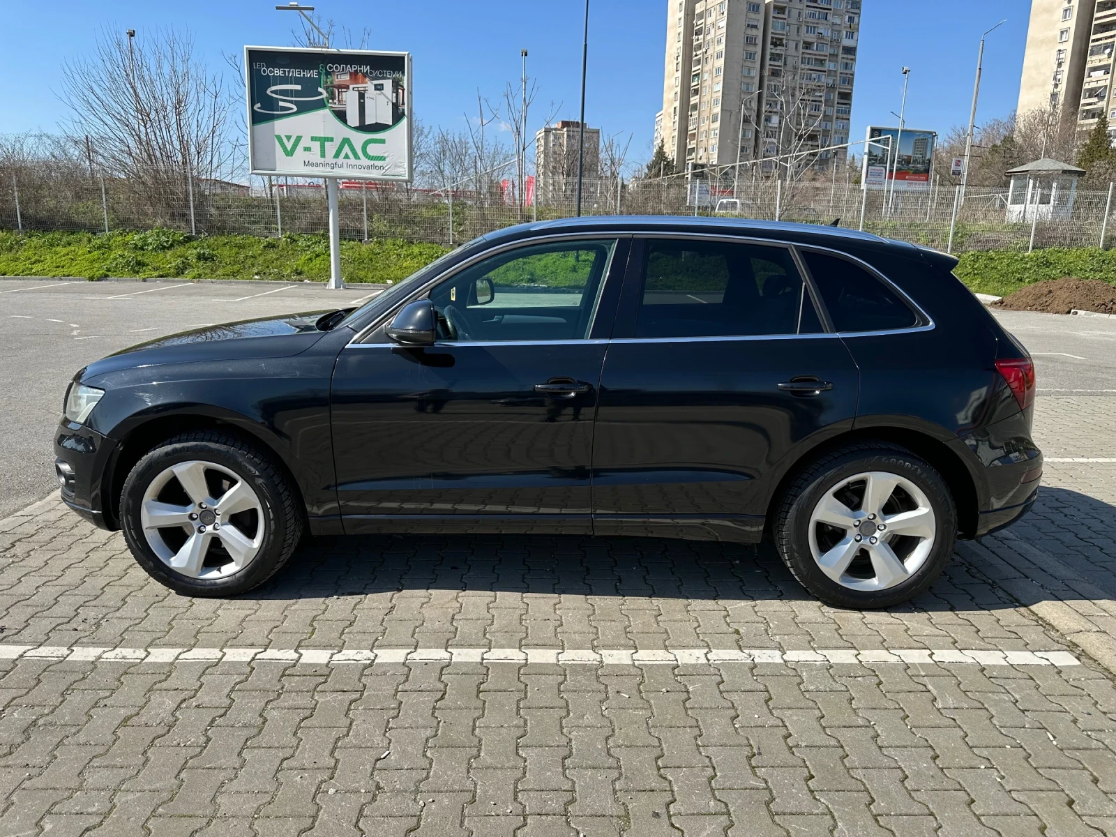 Audi Q5 2.0 TDI Quattro, снимка 4 - Автомобили и джипове - 53748400
