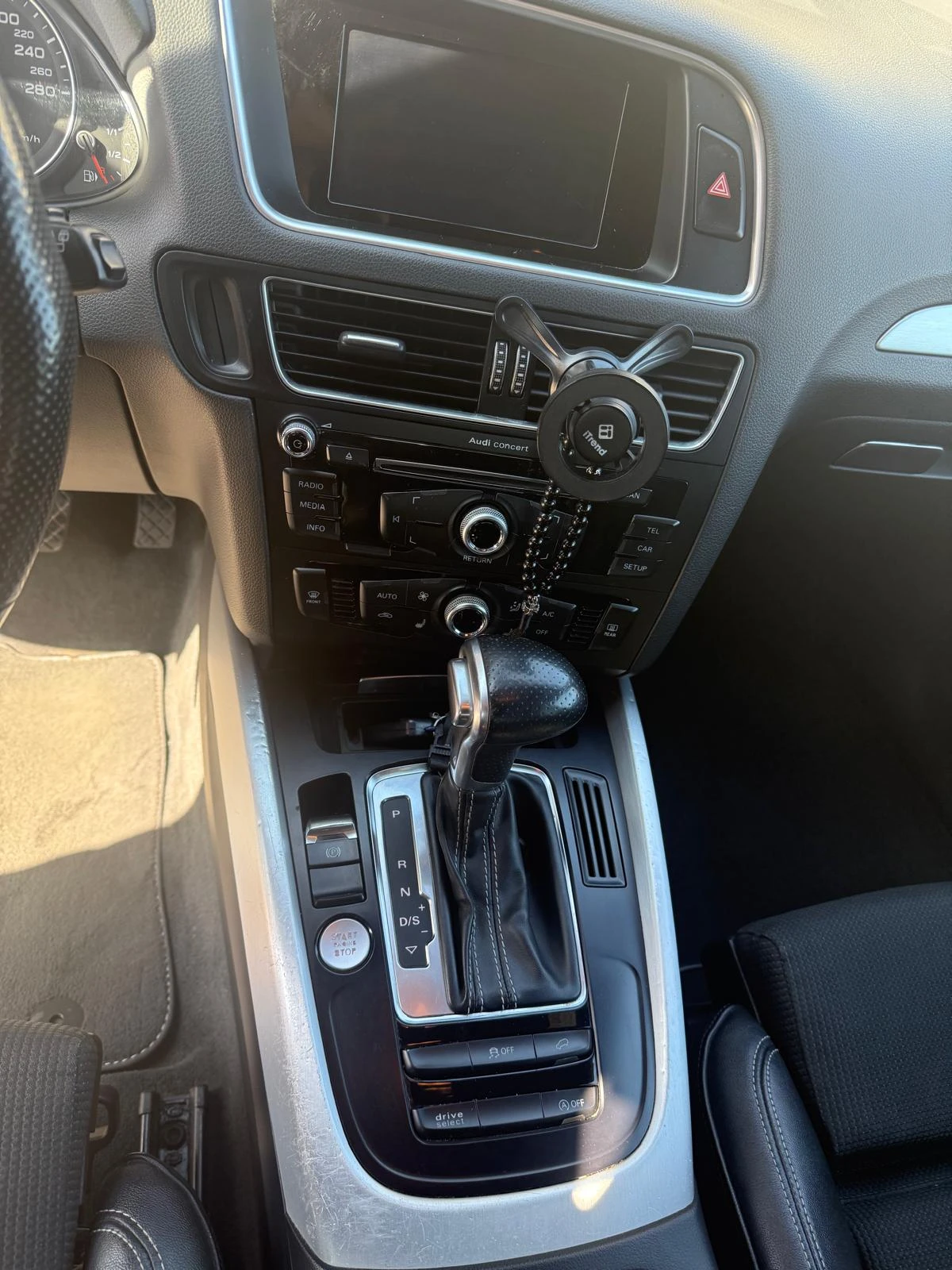 Audi Q5 2.0 TFSI Quattro Tiptronic, S-line, снимка 17 - Автомобили и джипове - 54310416