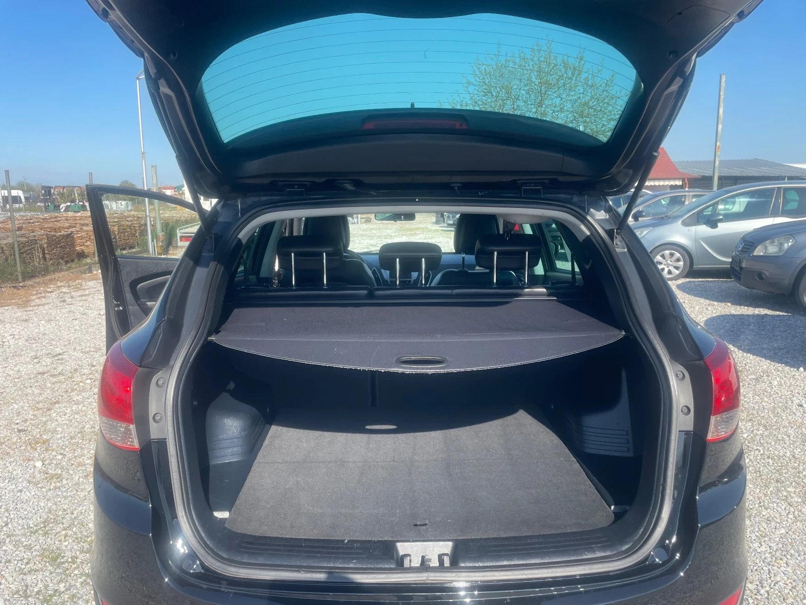 Hyundai IX35, снимка 12 - Автомобили и джипове - 54312660