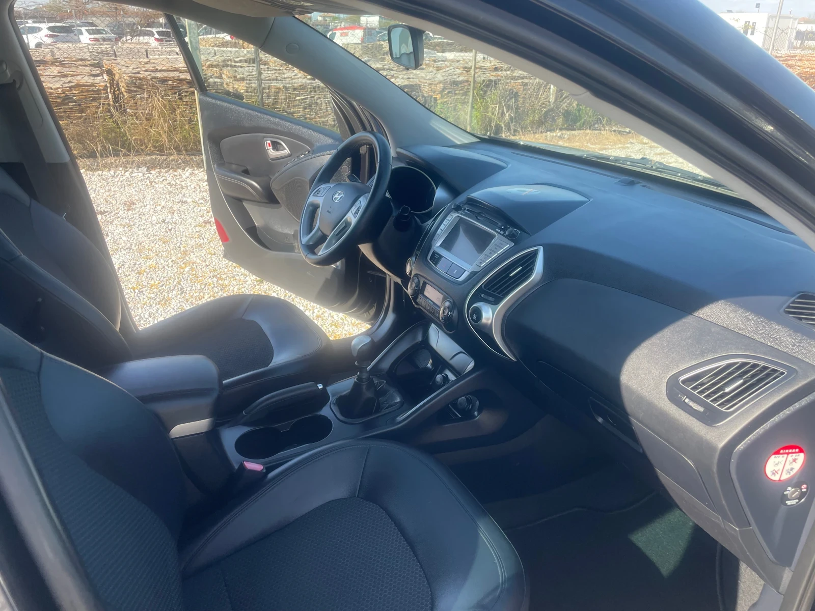 Hyundai IX35, снимка 9 - Автомобили и джипове - 54312660