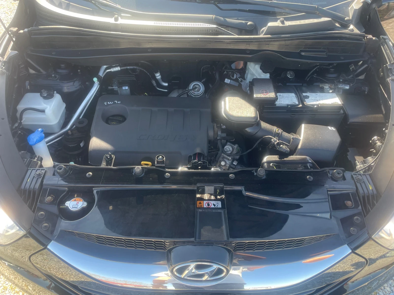 Hyundai IX35, снимка 13 - Автомобили и джипове - 54312660