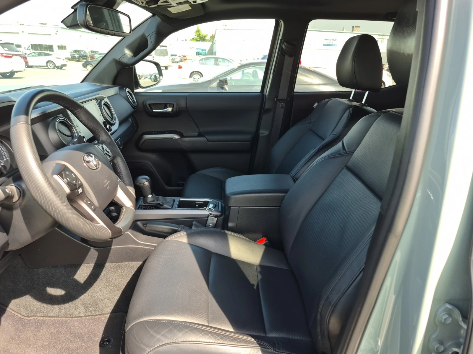 Toyota Tacoma  4WD SR Double Cab, снимка 9 - Автомобили и джипове - 54472732
