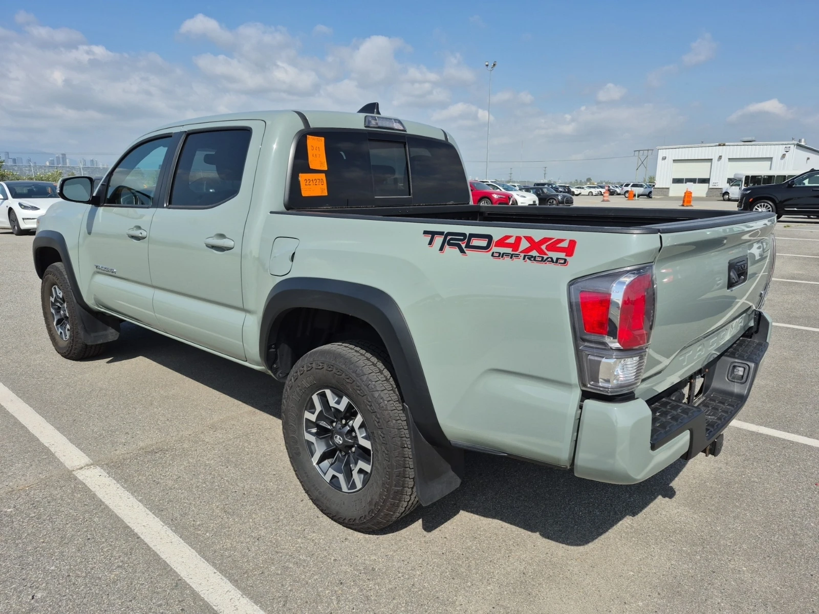 Toyota Tacoma  4WD SR Double Cab, снимка 5 - Автомобили и джипове - 54472732