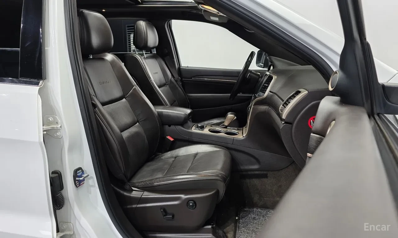 Jeep Grand cherokee Overland | 3.0 V6 Diesel | 250 HP | 4x4 | PANORAMA | Mobile.bg � ����������� 11