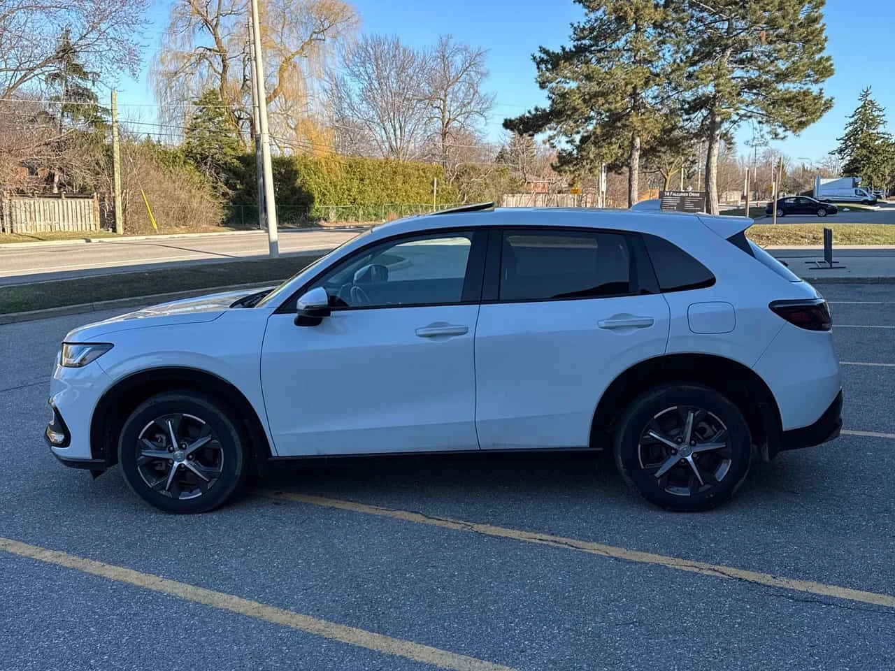 Honda Hr-v * EX L Navi * CARFAX * ЦЕНА ДО БГ, снимка 2 - Автомобили и джипове - 55274239