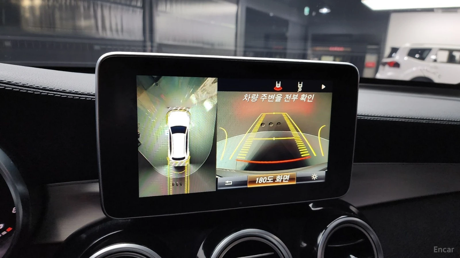 Mercedes-Benz GLC 300 4MATIC* AMG-LINE* ПОДГРЕВ* 360* HUD* BURMESTER* , снимка 12 - Автомобили и джипове - 55612245