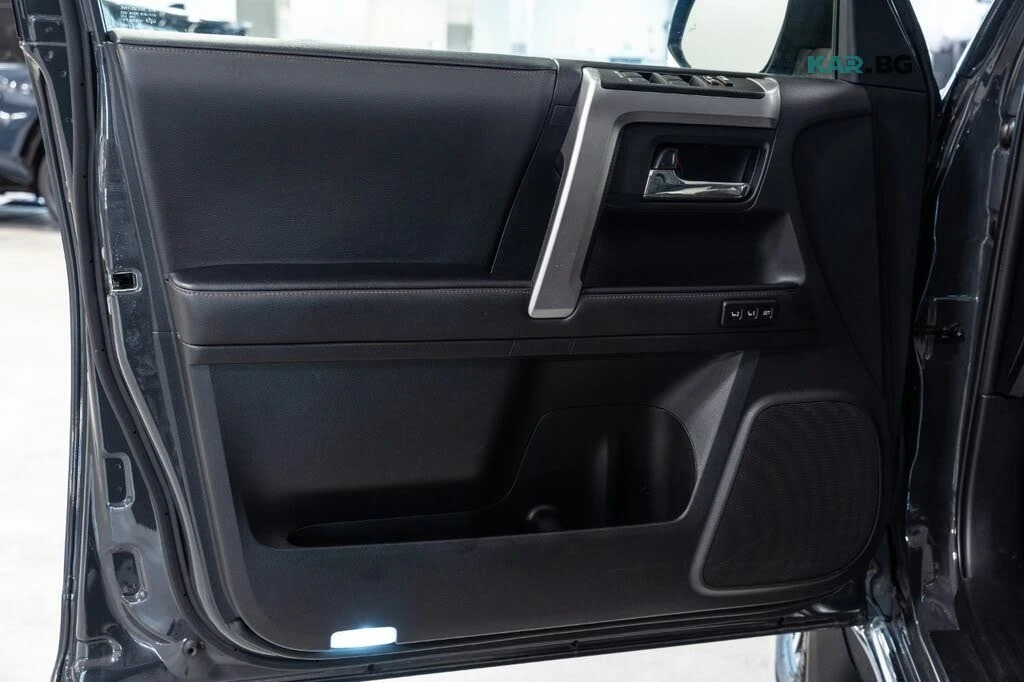 Toyota 4runner Limited* 4WD* JBL* ����* �������* �������* 360*  | Mobile.bg � ����������� 9