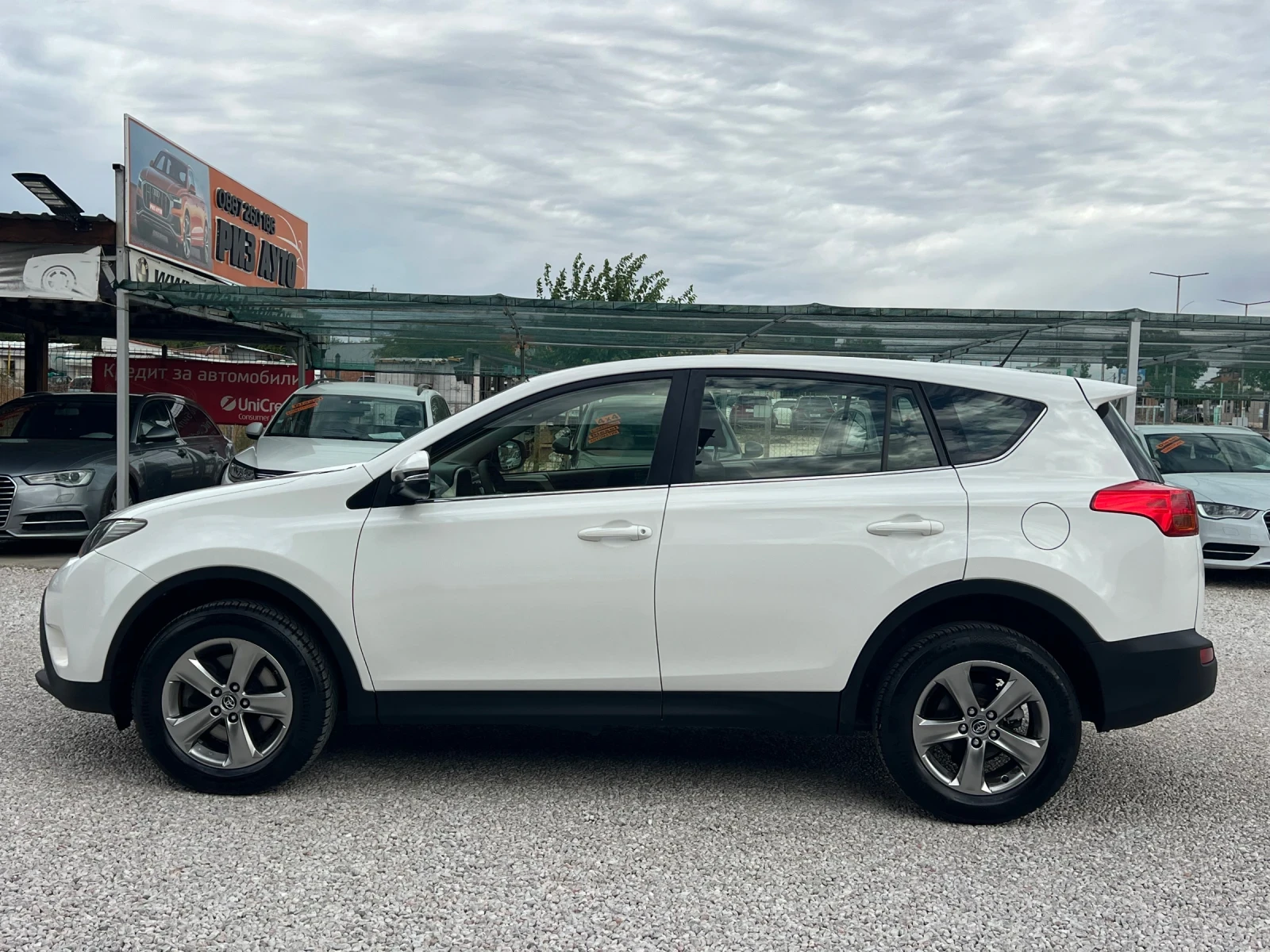 Toyota Rav4 2.0D4D* 6sk* 125ks* 100%km* LIZING, снимка 14 - Автомобили и джипове - 56172553