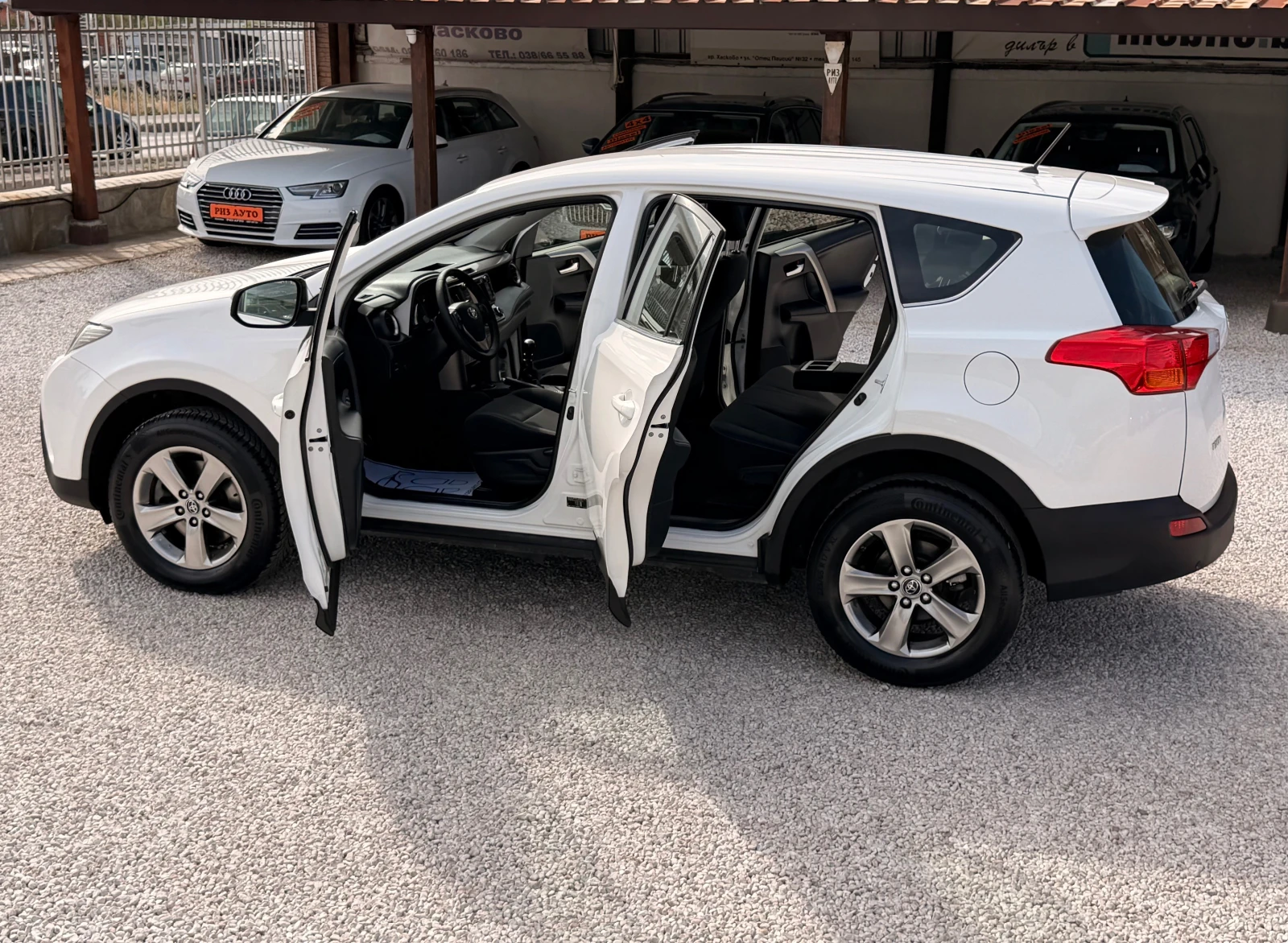 Toyota Rav4 2.0D4D* 6sk* 100%km* КАМЕРА* LIZING, снимка 10 - Автомобили и джипове - 56172553