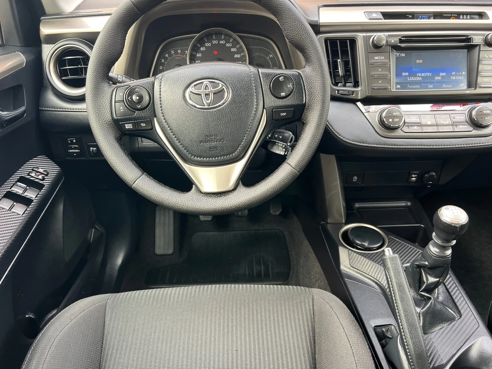 Toyota Rav4 2.0D4D* 6sk* 125ks* 100%km* LIZING, снимка 15 - Автомобили и джипове - 56172553