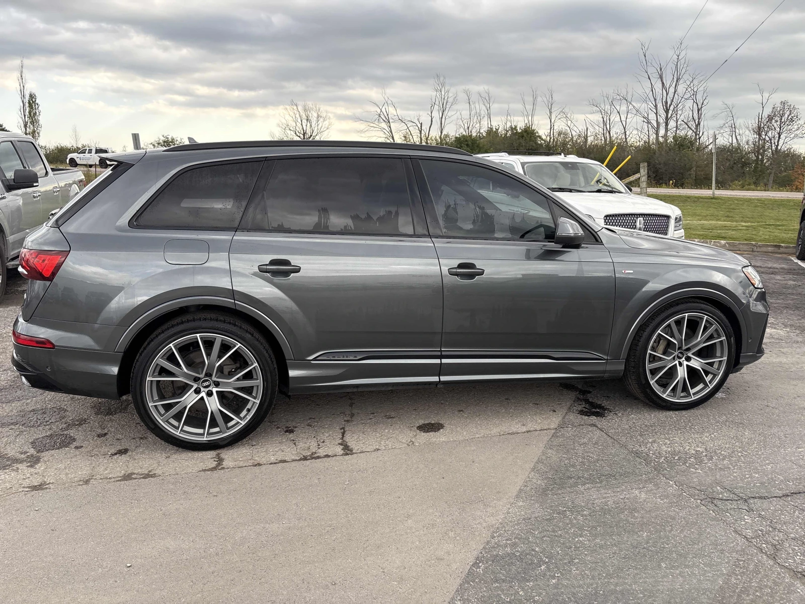 Audi Q7 Technik / FULL !!! / Carfax / Лизинг, снимка 3 - Автомобили и джипове - 56439902