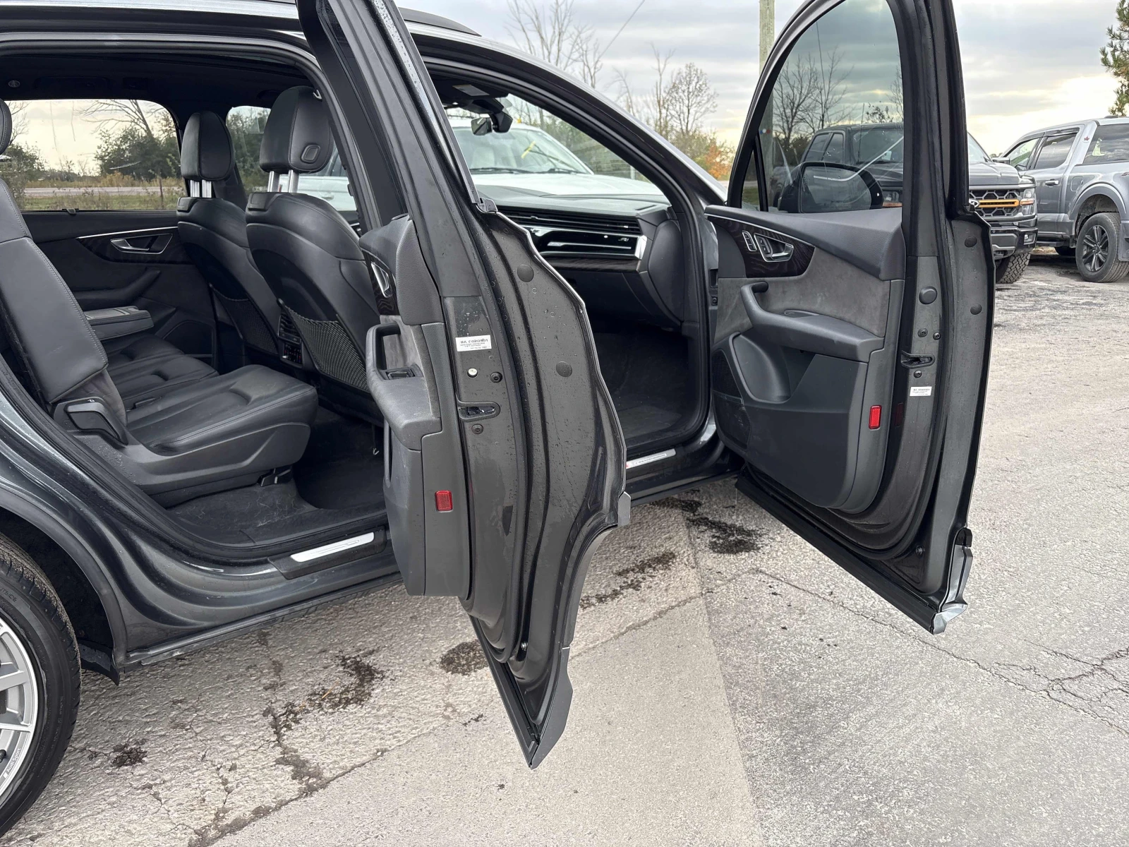 Audi Q7 Technik / FULL !!! / Carfax / Лизинг, снимка 14 - Автомобили и джипове - 56439902