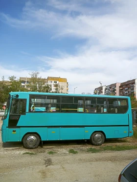 Isuzu Urban, снимка 3