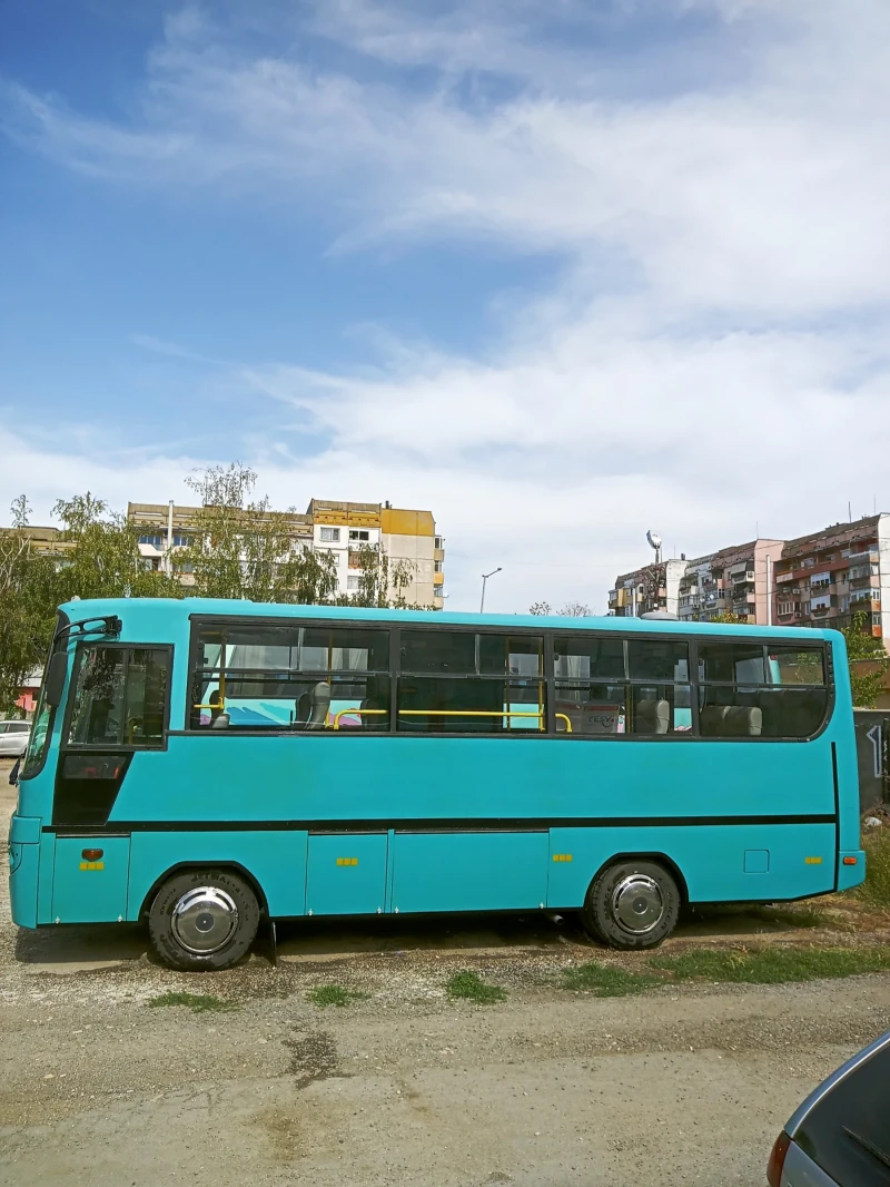 Isuzu Urban, снимка 3 - Бусове и автобуси - 48140408