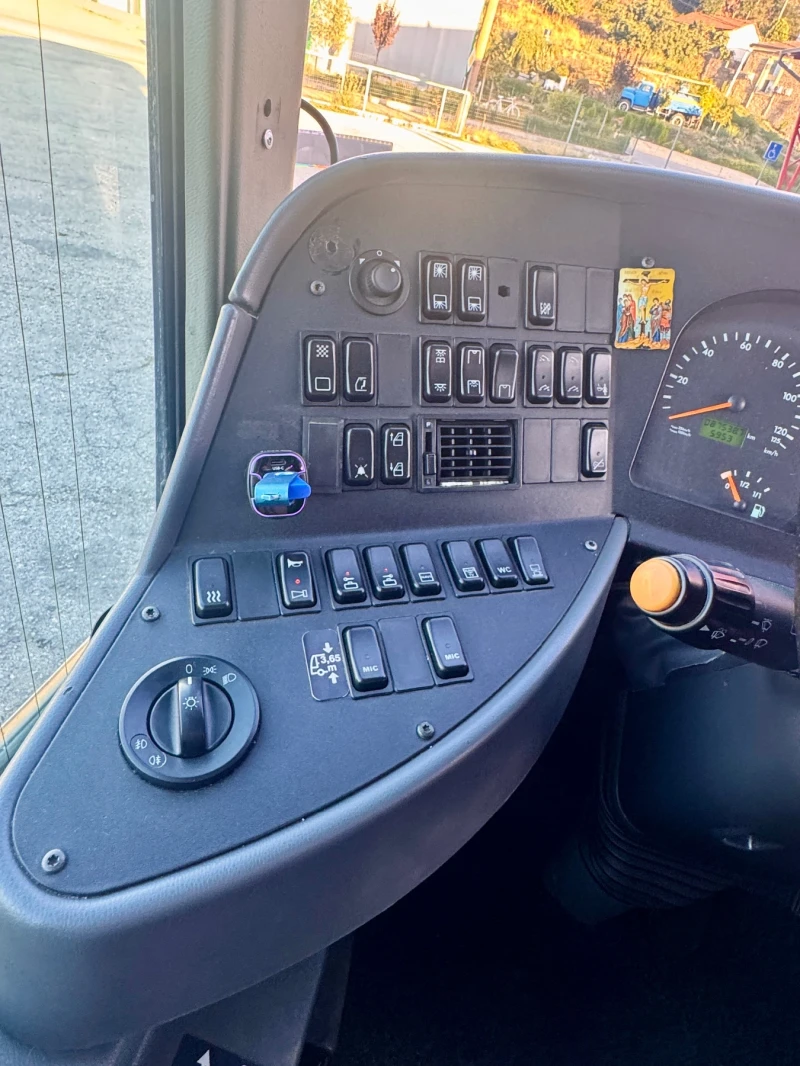 Mercedes-Benz Tourismo  * смарт тахо* тоалетна* кафемашина, снимка 14 - Бусове и автобуси - 49743592