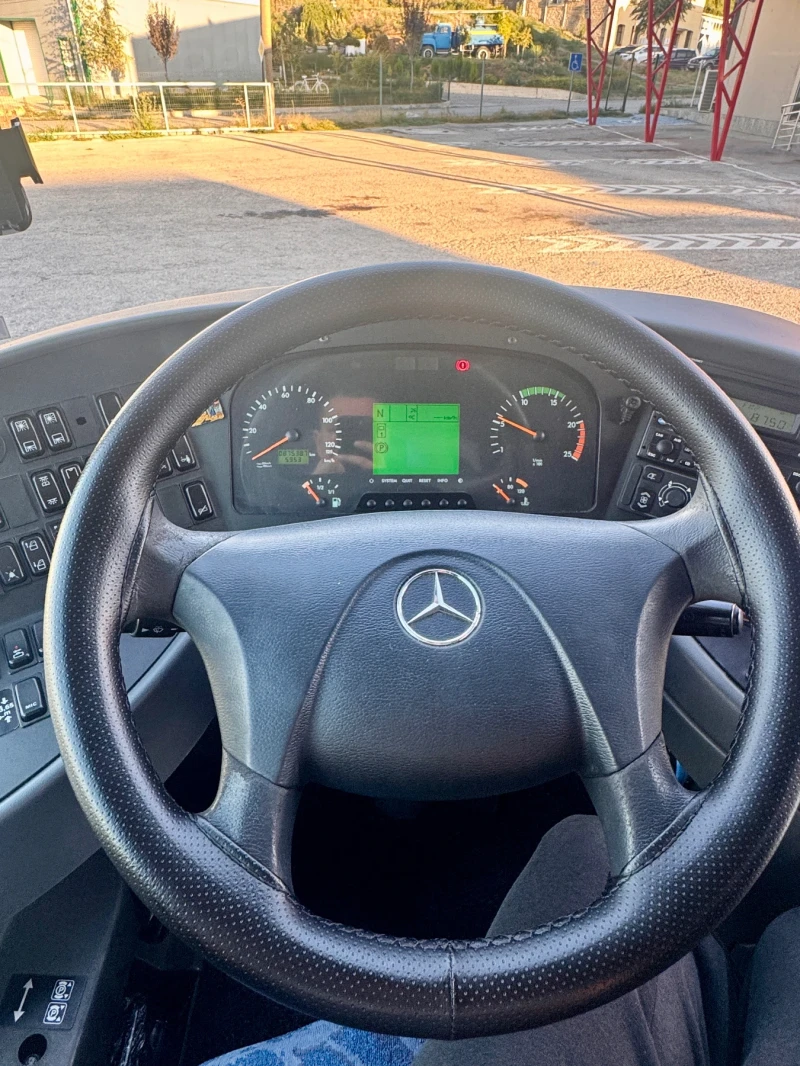 Mercedes-Benz Tourismo  * смарт тахо* тоалетна* кафемашина, снимка 11 - Бусове и автобуси - 49743592