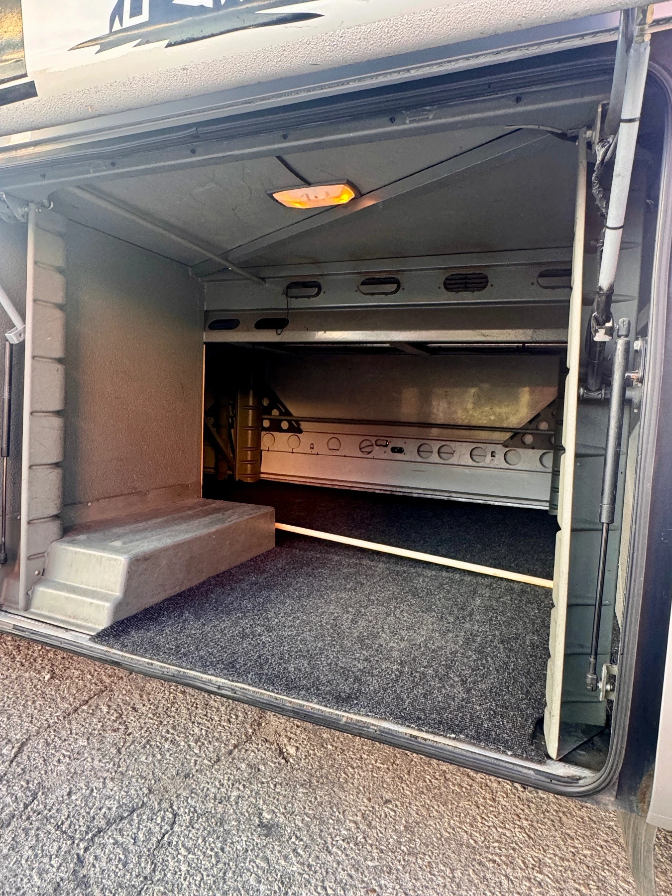 Mercedes-Benz Tourismo  *  * *  | Mobile.bg   13