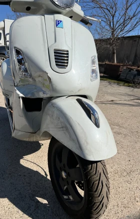 Vespa GTS 300 Super Регистрирана за ремонт , снимка 5