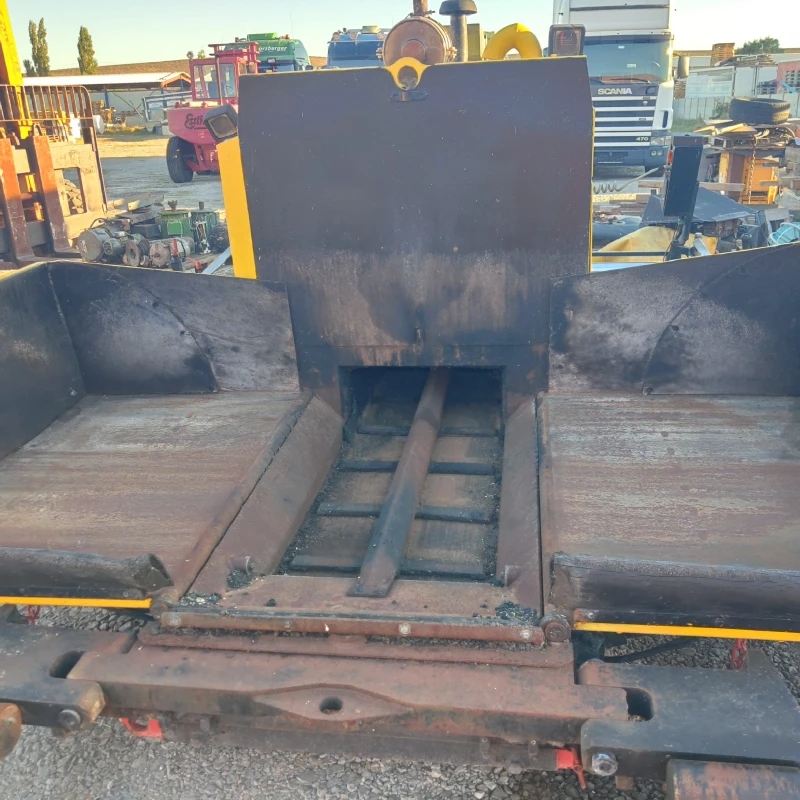 Асфалтополагаща машина Dynapac нов внос Германия, снимка 4 - Индустриална техника - 51944499