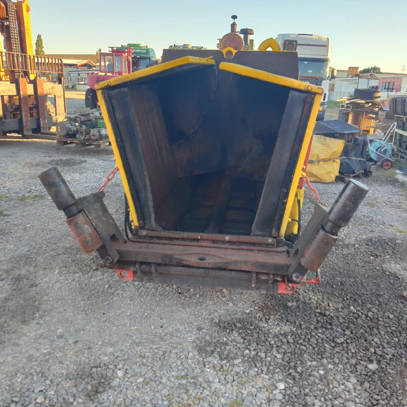 Асфалтополагаща машина Dynapac нов внос Германия, снимка 7 - Индустриална техника - 51944499