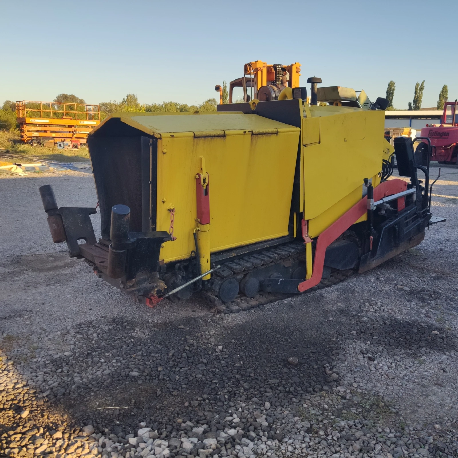 Асфалтополагаща машина Dynapac нов внос Германия, снимка 1