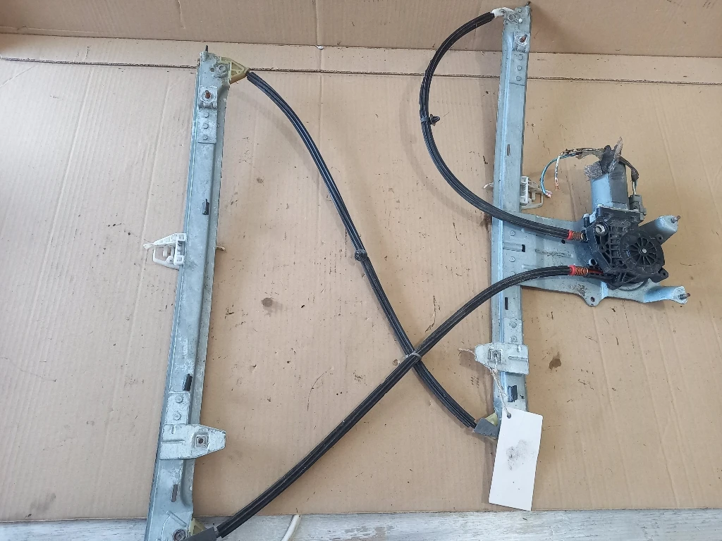 Ел машинка стъкло стъклоповдигач предна дясна Ситроен Ксара Пикасо (1)