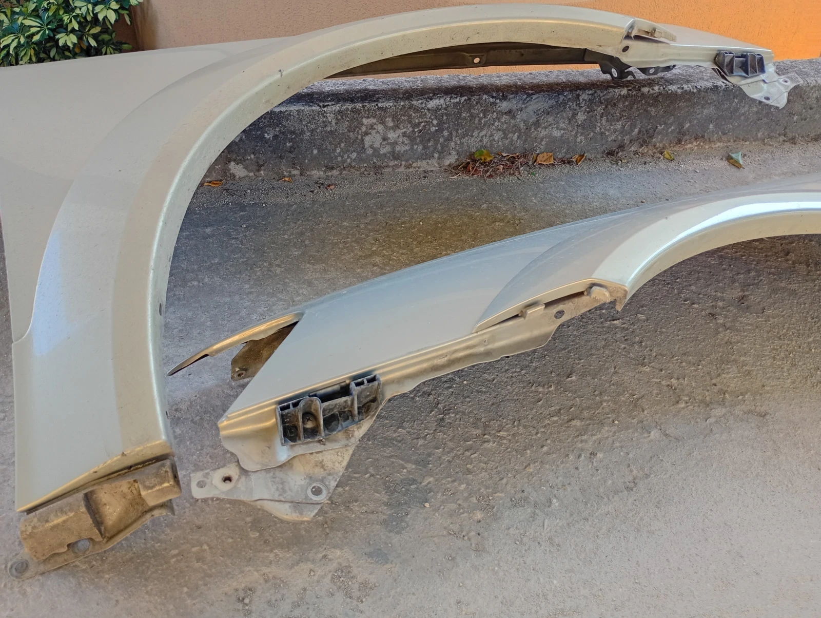 Предни калници Subaru Outback 2004, снимка 2 - Части - 56137365