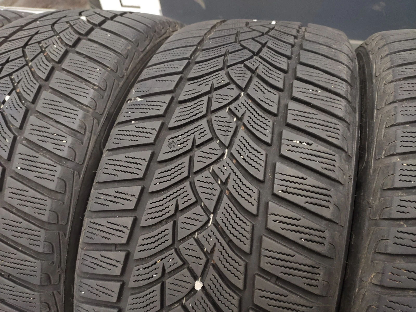  235/45R18 | Mobile.bg   3